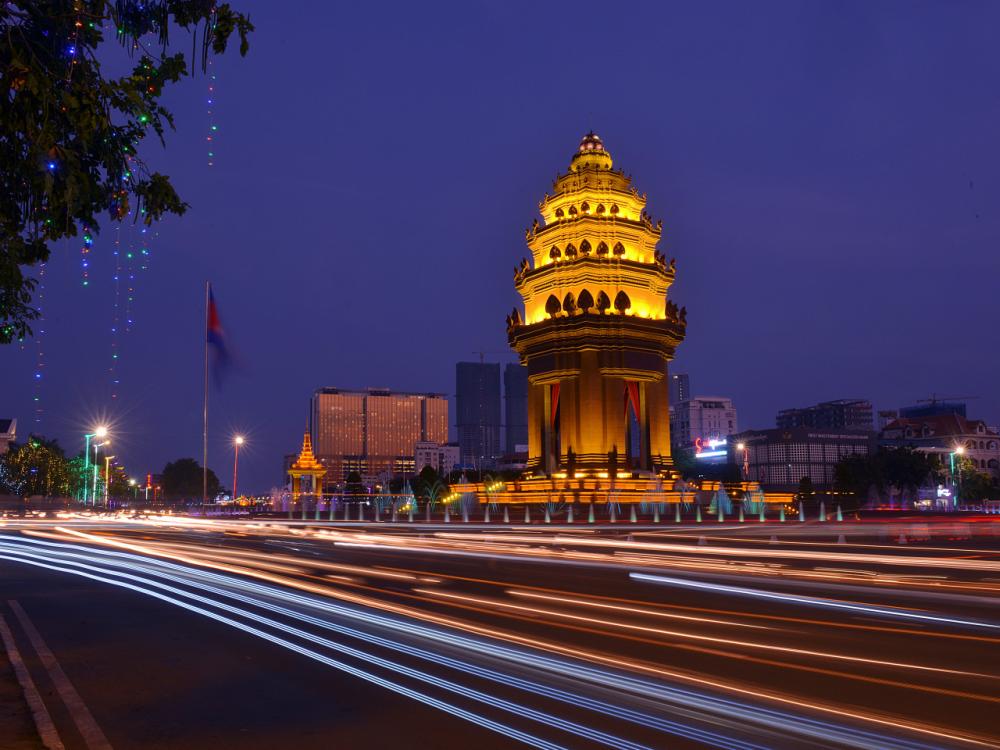 Bangkok by Night (3h)