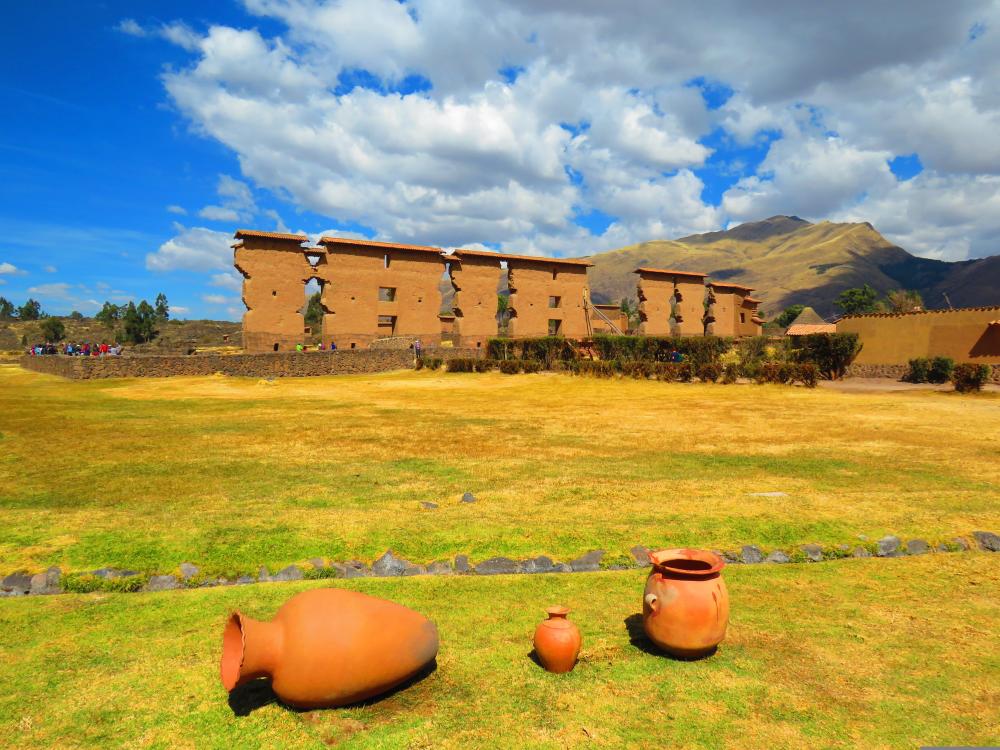 Visite du site archéologique de Raqchi
