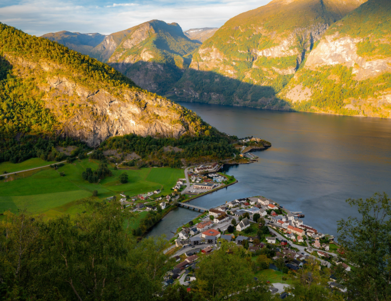 JOUR 3 : EN ROUTE VERS LES FJORDS NORVÉGIENS