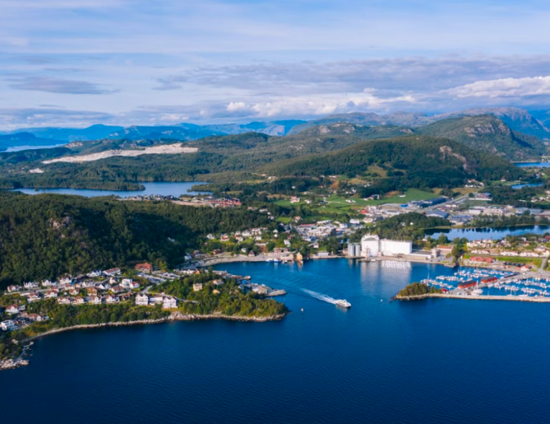 JOUR 6 : CROISIÈRE LE LONG DES CÔTES / STAVANGER