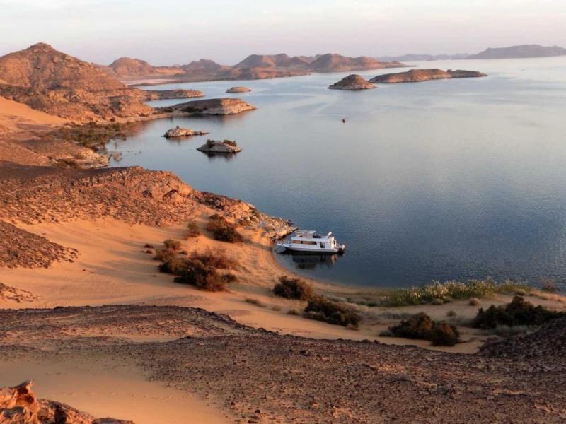JOUR 8 : ABOU SIMBEL – WADI EL SEBOUA (croisière Lac Nasser) 🟠VOYAGE🟠