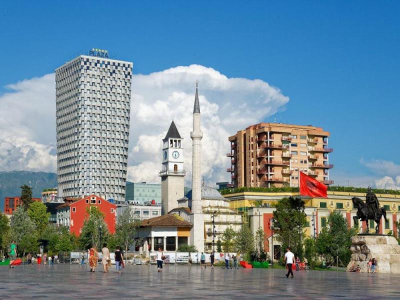 JOUR 8 : TIRANA ✈️ TOULOUSE