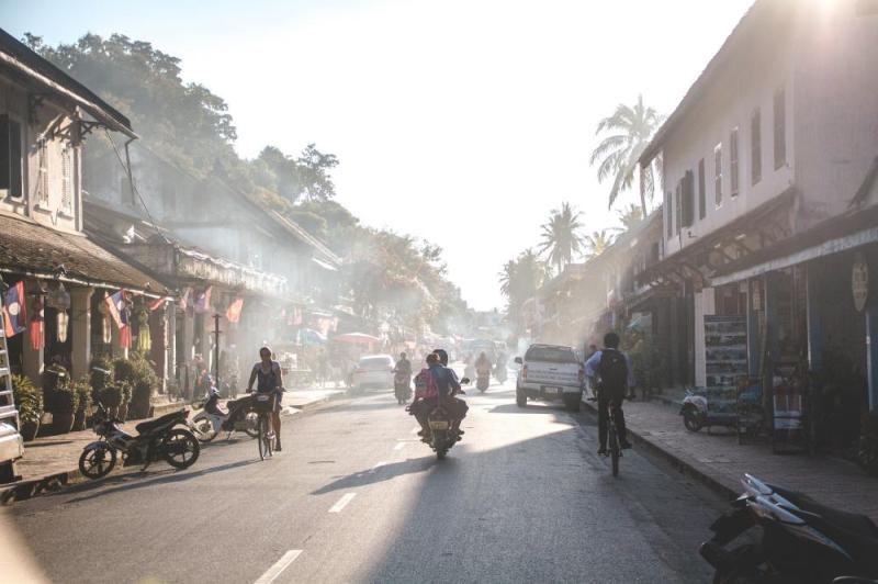 JOUR 2 : LUANG PRABANG                                                                                                              