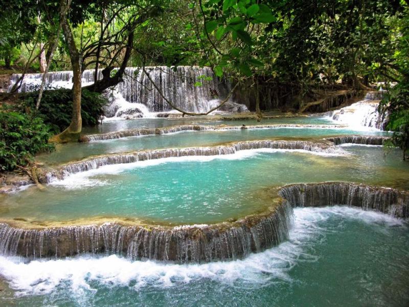 JOUR 5 : LUANG PRABANG - CASCADES DE KOUANG SI – BACI 